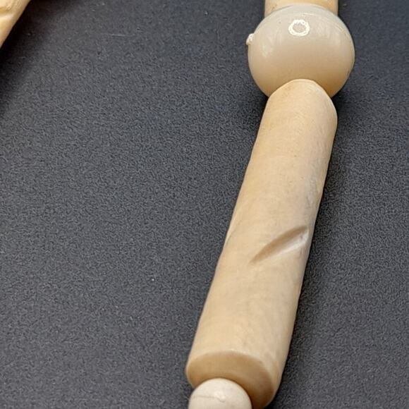 Vintage Carved Elephant Necklace, Carved Long Beads, Acrylic Round Beads - Picture 10 of 12